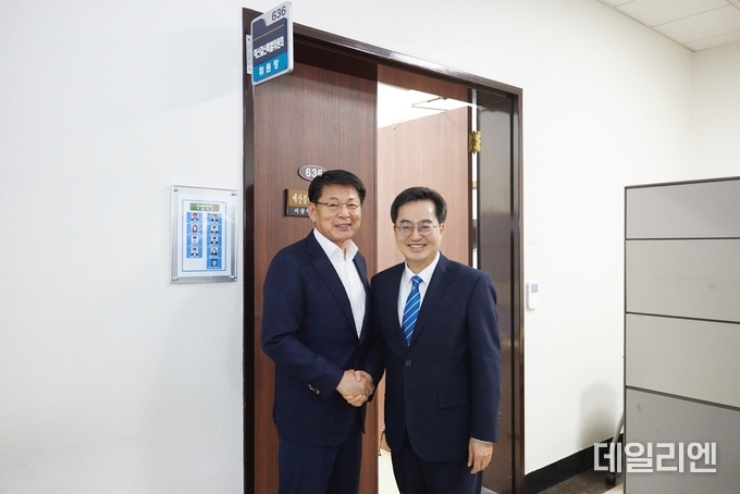 12월 12일 김동연 경기도지사 국회 서삼석 예산결산특별위원장 면담