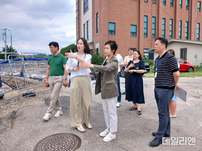 지역민원을 꼼꼼히 살피고 있는 황미상 의원