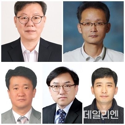 위 좌측부터 박사승 영통구청장,남기민 수원시립미술관장, 정규훈 도로교통관리사업소장, 김종호 상수도사업소장, 권혁주 환경국장