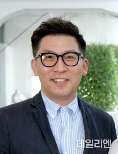 주식회사 너울너머 윤슬 지훈 대표
