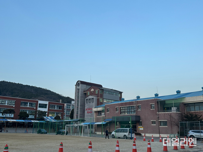 용인중학교 전경