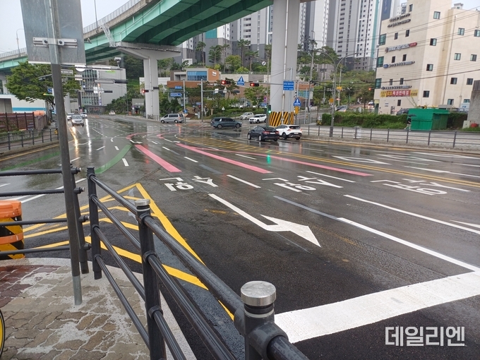 경희대삼거리 좌회전 차로 추가 공사 완료