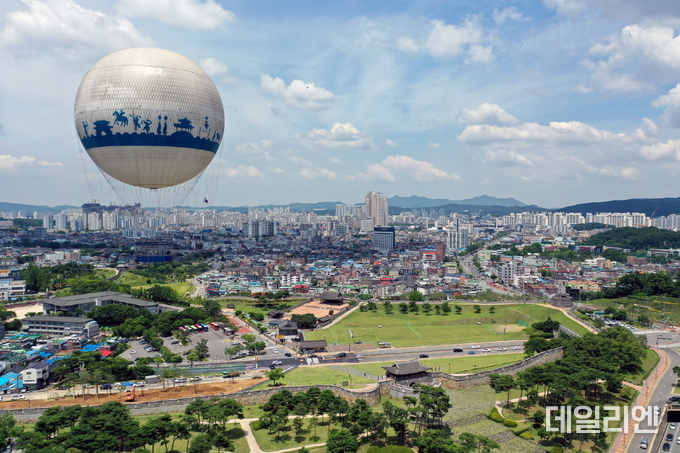  수원시 전경(창룡문에서)