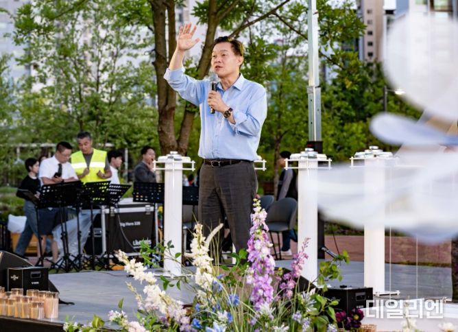 이재준 수원시장이 인사말을 하고 있다