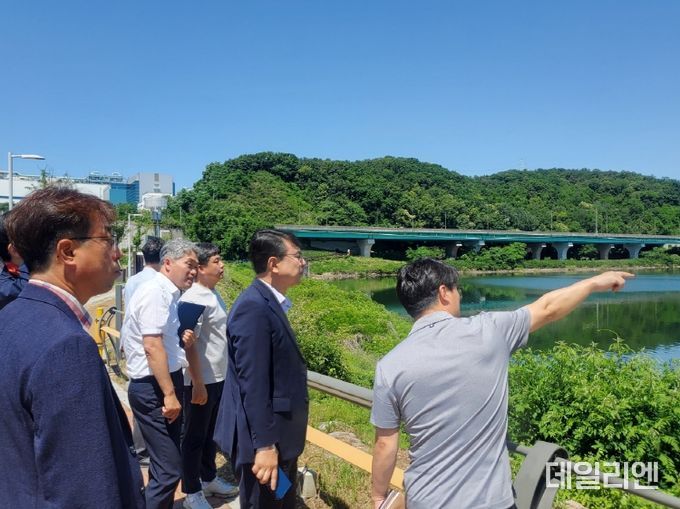 오산시, 한국농어촌공사와 여름철 대비 기흥저수지 현장 합동 점검