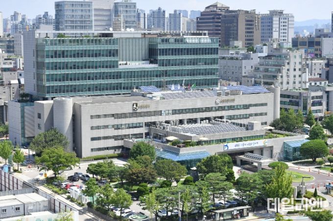 수원시청사