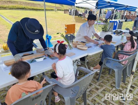평택시, 내리문화공원 수국전시회에 ‘목재체험 부스’ 운영