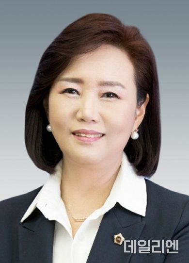 경기도의회 정윤경 의원, 경기도교육청 교권보호 위원회 위원 위촉