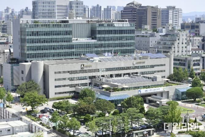 수원시청사