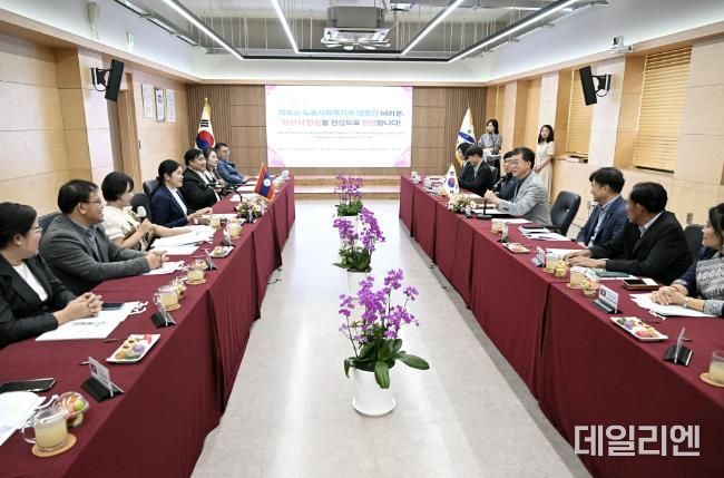 이민근 안산시장, 라오스 노동사회복지부 대표단 영접… 우호 협력 다져