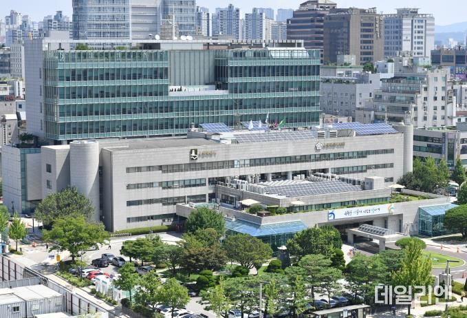 수원시청사