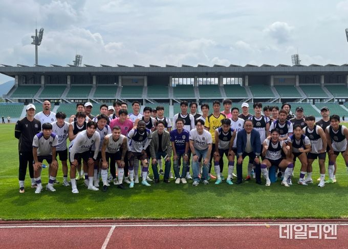 안양시의회 총무경제위원회, FC안양 하계 전지훈련장 방문 및 선수 격려