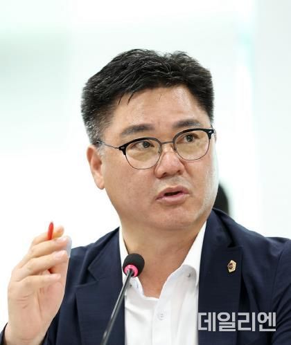 경기도의회 정하용 의원, 경기도 학교 교복지원 방식 변경 재추진