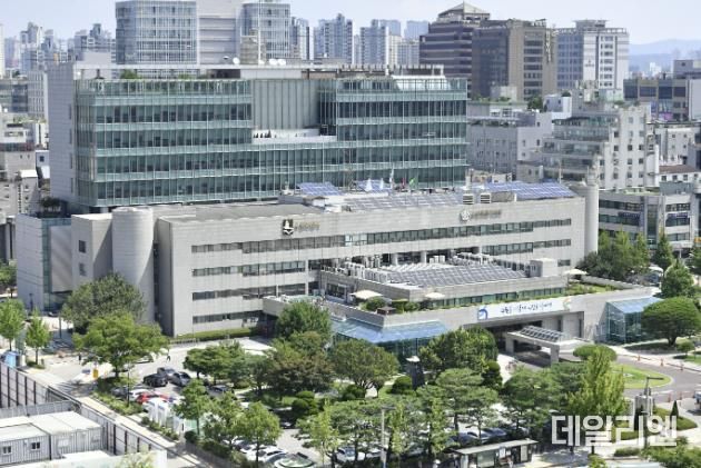 수원시청사