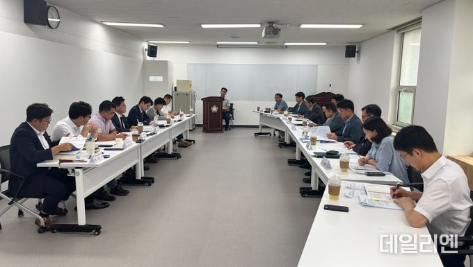 안양시의회 총무경제위원회, 집행기관 간담회 및 소관 공공기관 방문