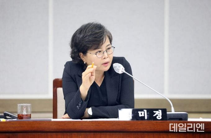 수원시의회 김미경(더불어민주당, 매교·매산·고등·화서1·2동) 의원