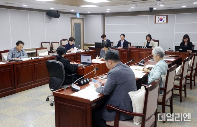 수원특례시의회 기획경제위원회, 2024년도 주요업무 추진실적 청취