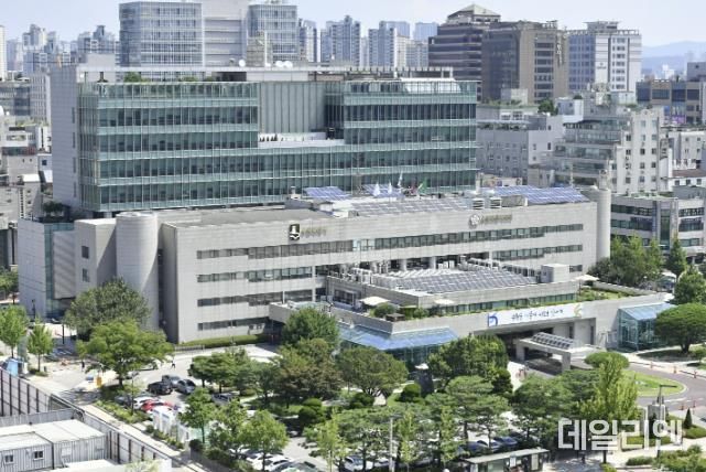 수원시청사