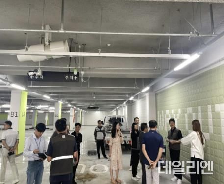 파장동거주자공영주차장을 점검하고 있다