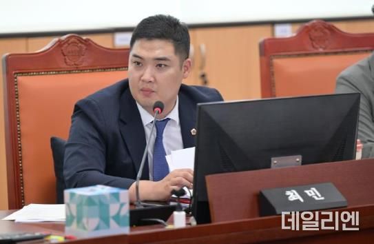 경기도의회 최민 의원, 시작도 못한 '여성안심 스마트 사업' 7억5천만 원 전액 반납 질타