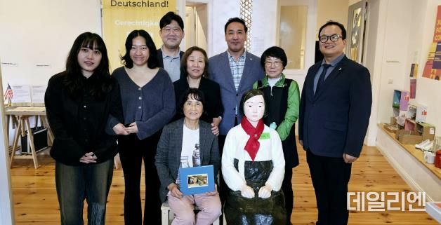 경기도의회 독도사랑·국토사랑회 방문단, 獨 소녀상 '아리' 설치한 코리아협의회와의 만남