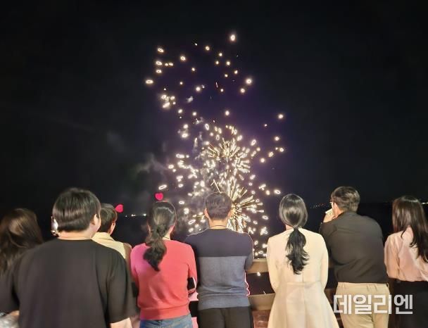 지난 10월 5일 제부도에서 열린 성남시의 올해 5차 솔로몬의 선택 행사에서 16쌍(53%)의 커플이 매칭됐다