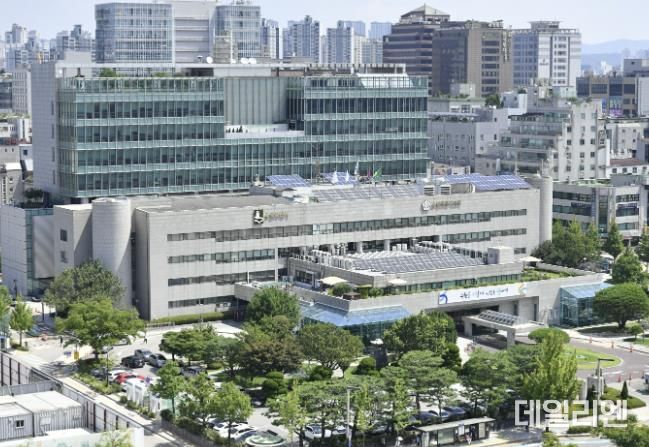 수원시청사 전경