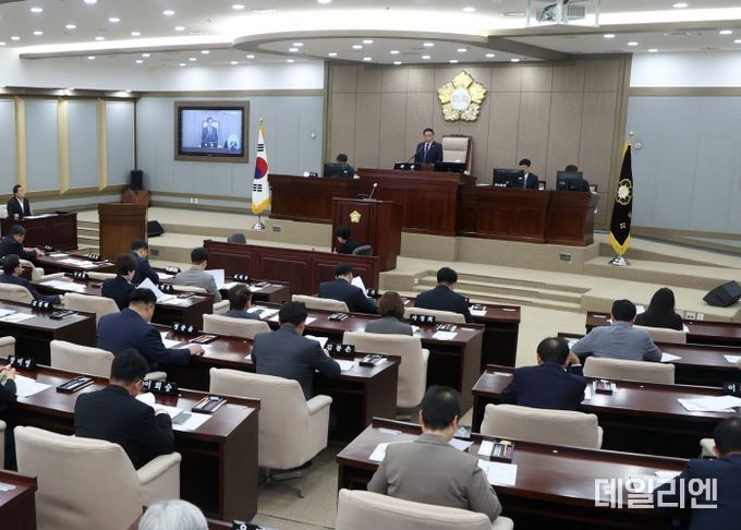 수원특례시의회, 제387회 임시회 개회