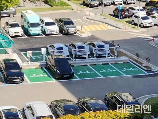 오산시청 지하 전기차 충전시설 지상 이전 완료
