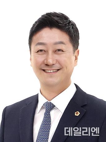 김진경 경기도의회 의장