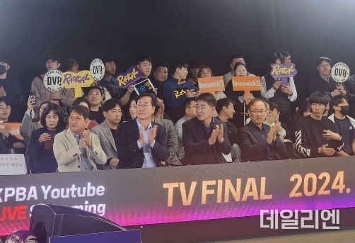 정명근 화성시장, 2024 브런스윅 프로볼링대회 참관... 화성시민과 함께하는 팀MK글로리아 격려
