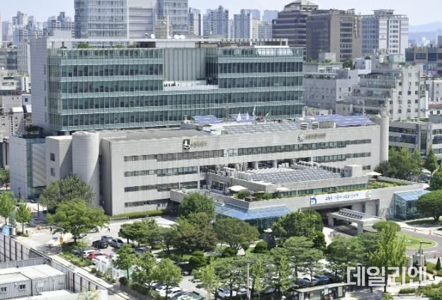 수원시청사