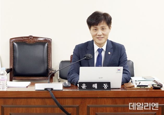 윤해동 의원(더불어민주당, 관양동·인덕원동·달안동·부림동)